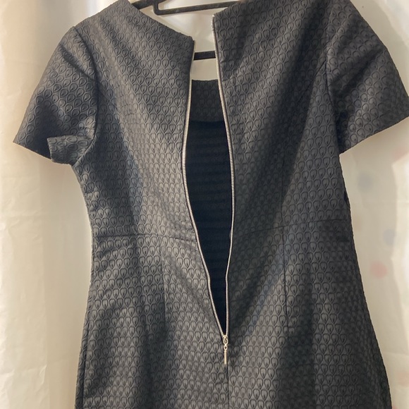 Woman’s Black Solitaire  Short Sleeve Fit and Flare Jewel Neck Dress Size Medium - Picture 9 of 9